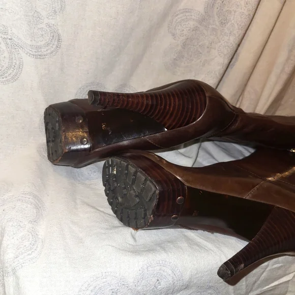 Guess Women's Teddie Tall Shaft Platform Boot - Picture 4 of 11